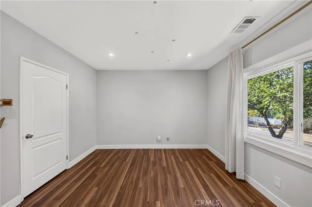 382 Idaho Pasadena, CA 91103