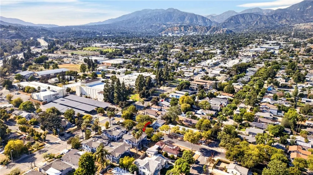 382 Idaho Pasadena, CA 91103
