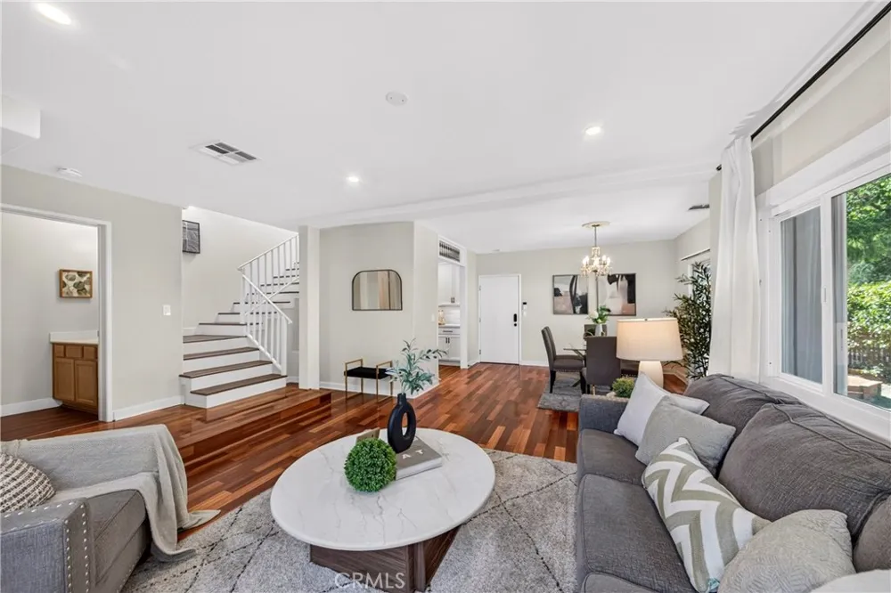 382 Idaho Pasadena, CA 91103