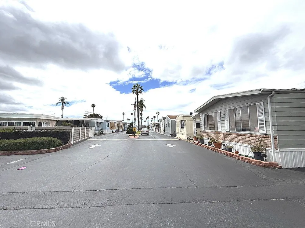 16949 S Western Avenue #83 Gardena, CA 90247
