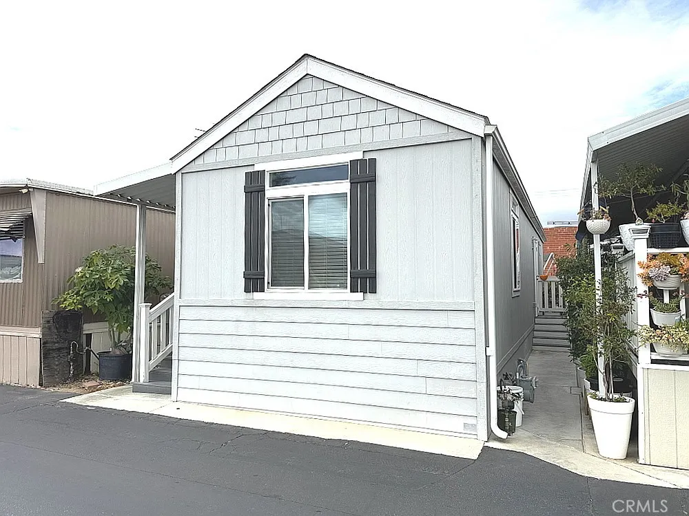 16949 S Western Avenue #83 Gardena, CA 90247