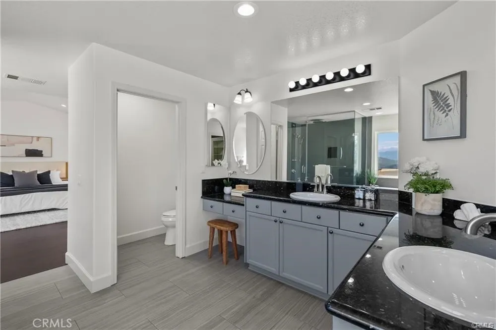 29052 Madrid Place Castaic, CA 91384