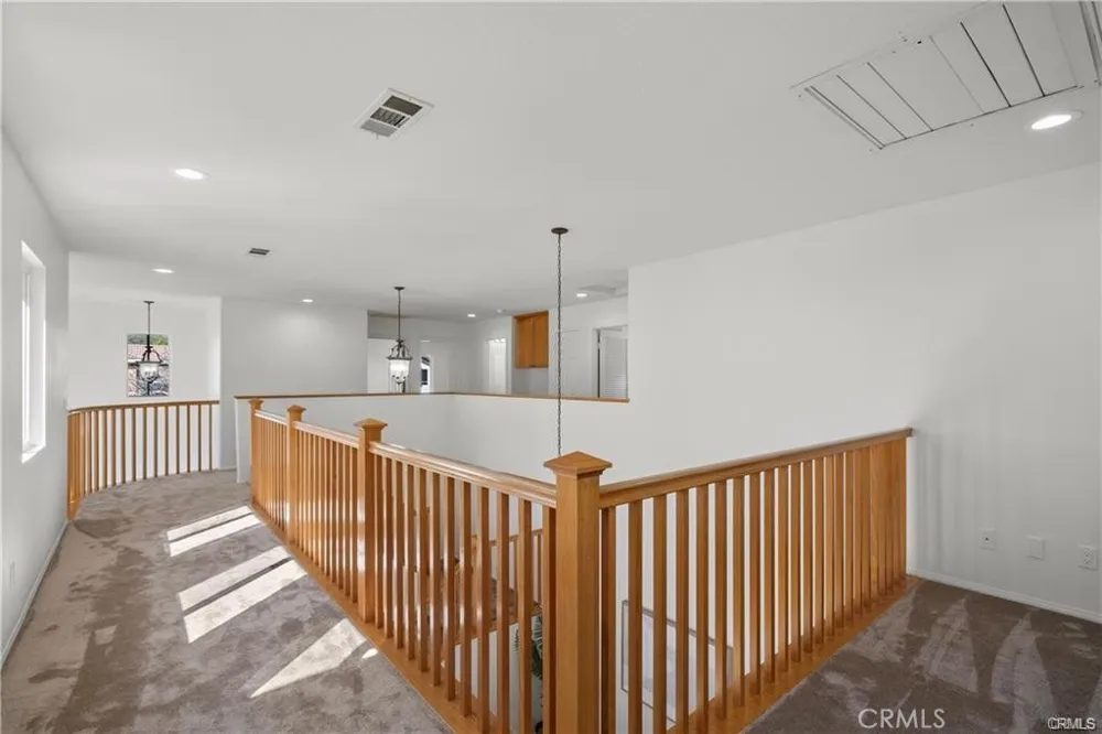 29052 Madrid Place Castaic, CA 91384