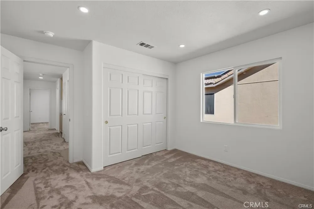 29052 Madrid Place Castaic, CA 91384