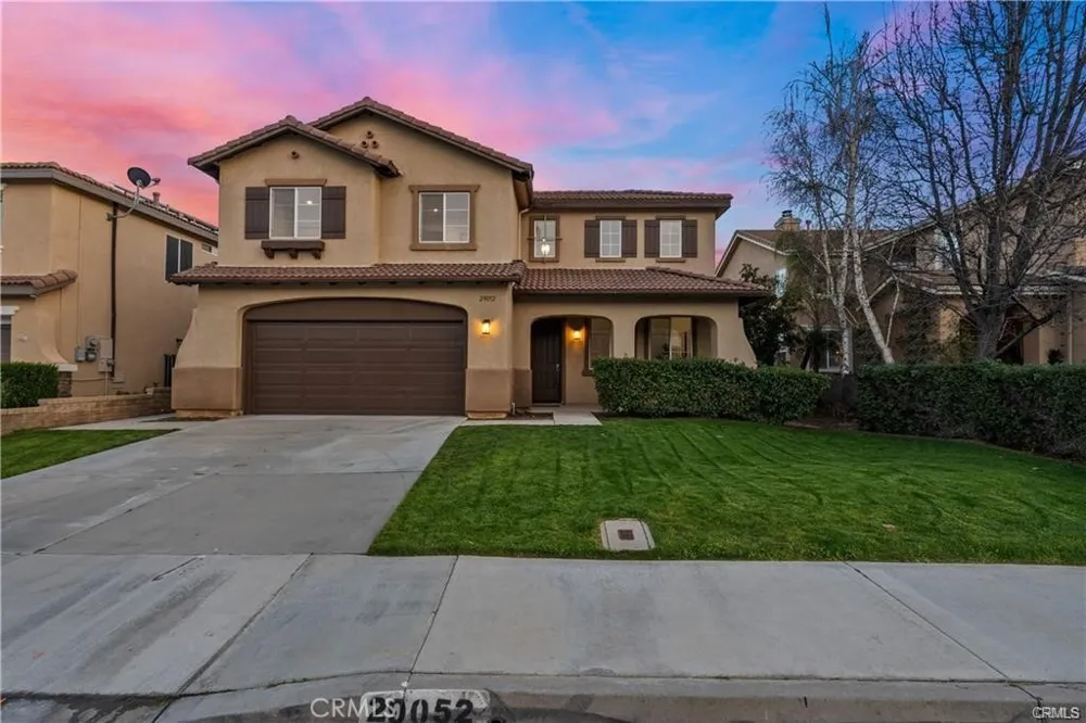 29052 Madrid Place Castaic, CA 91384