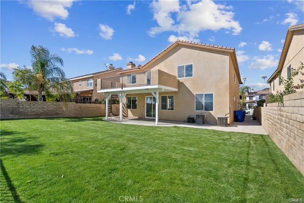 29052 Madrid Place Castaic, CA 91384