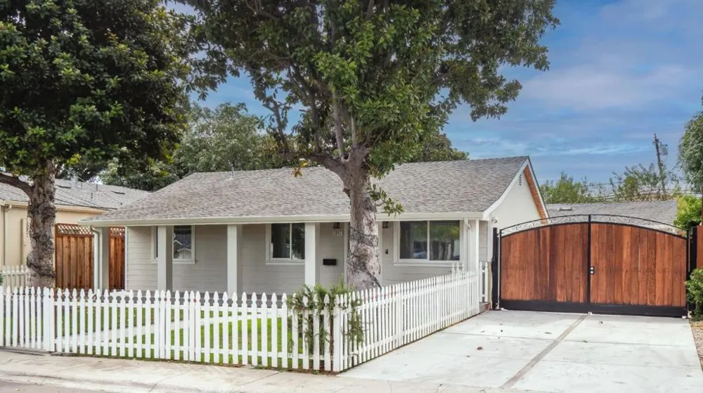 2082 Randolph Drive San Jose, CA 95128