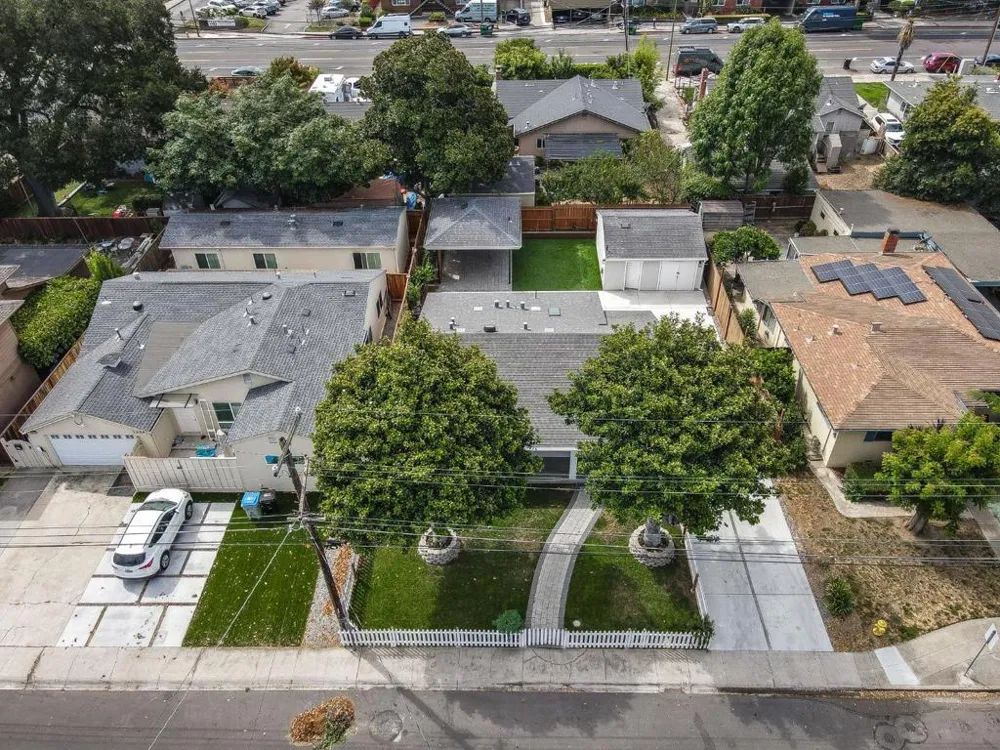 2082 Randolph Drive San Jose, CA 95128