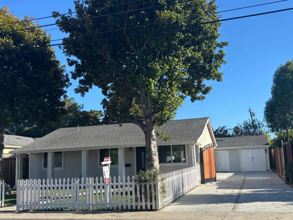 2082 Randolph Drive San Jose, CA 95128