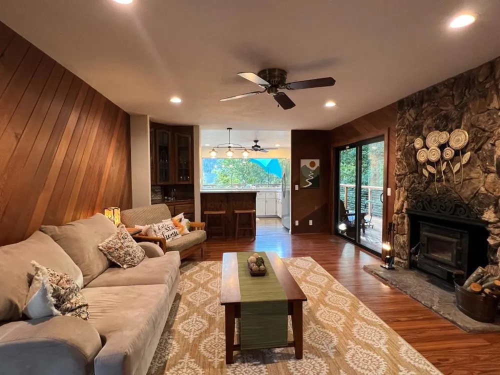 109 Crows Nest Drive Boulder Creek, CA 95006