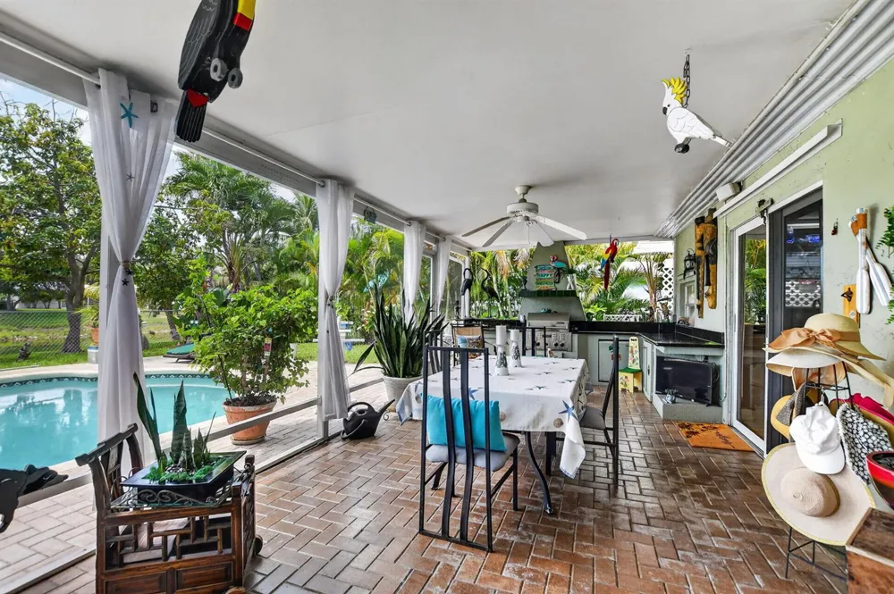 11078 Delta Circle Boca Raton, FL 33428