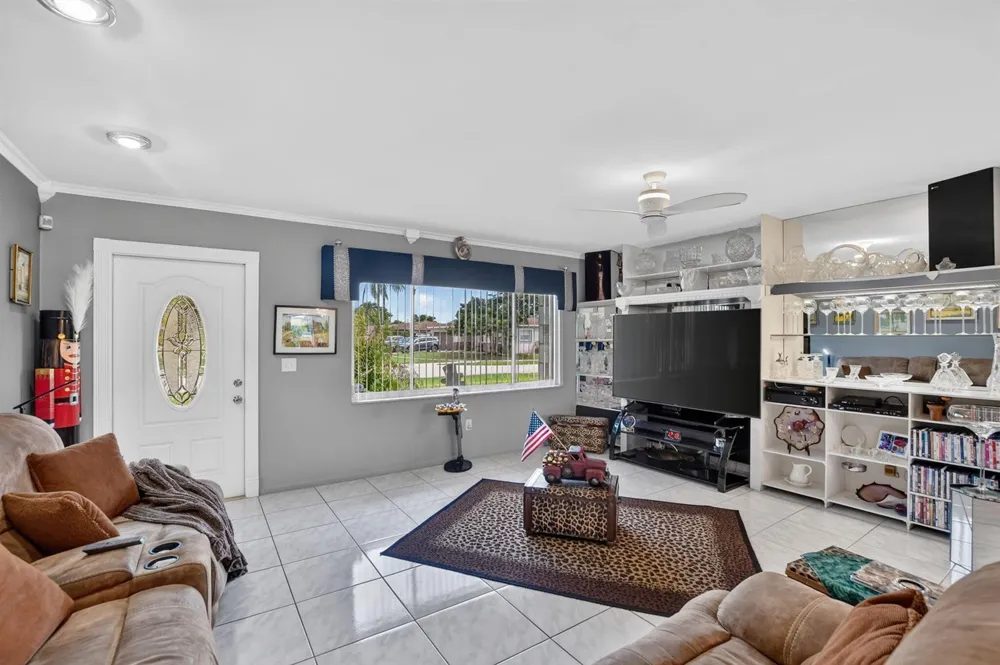 11078 Delta Circle Boca Raton, FL 33428