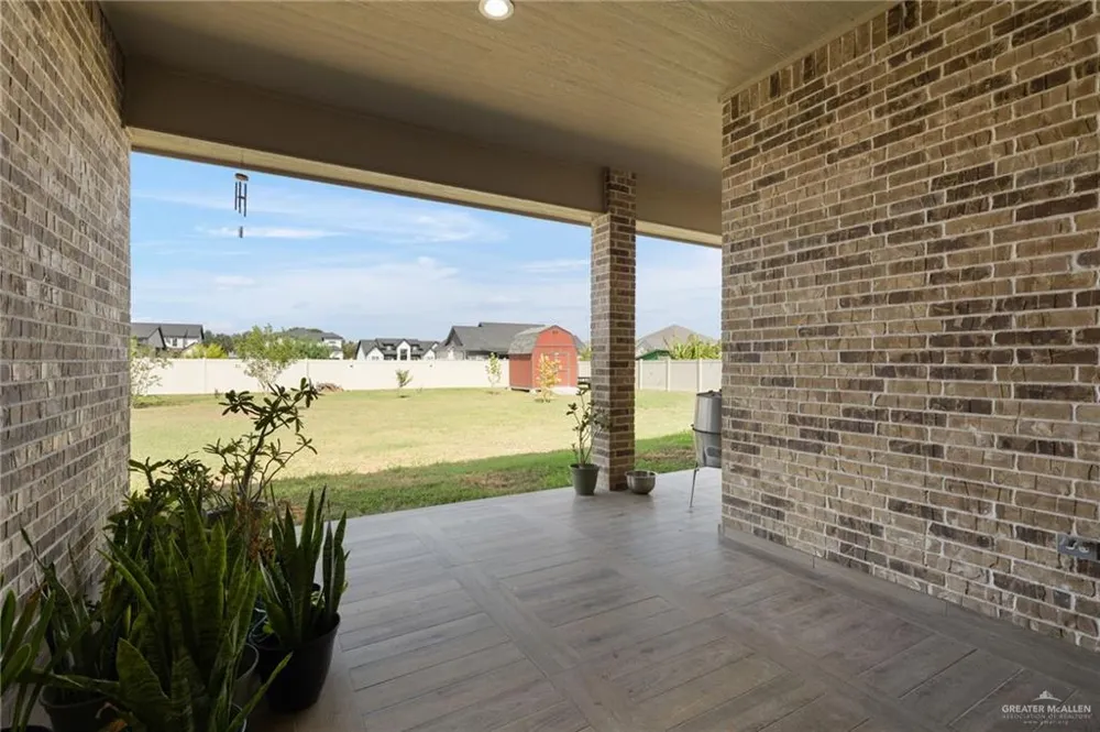 2110 Thacker Lane Harlingen, TX 78552