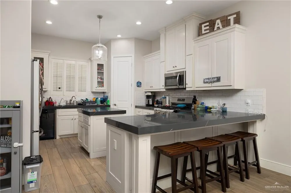 2110 Thacker Lane Harlingen, TX 78552