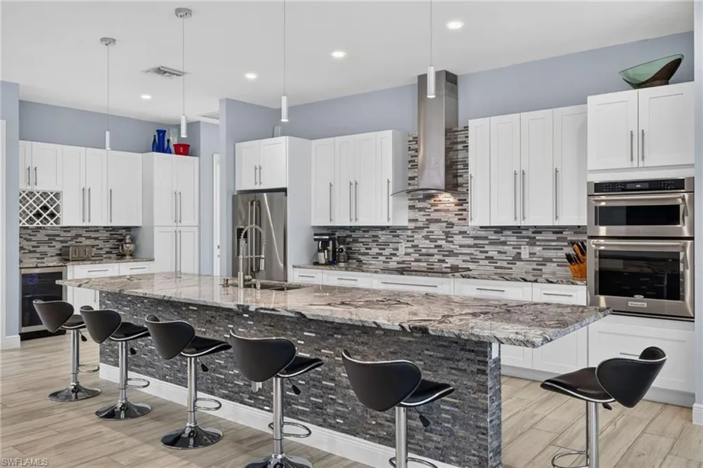 27150 Rue De Paix Bonita Springs, FL 34135
