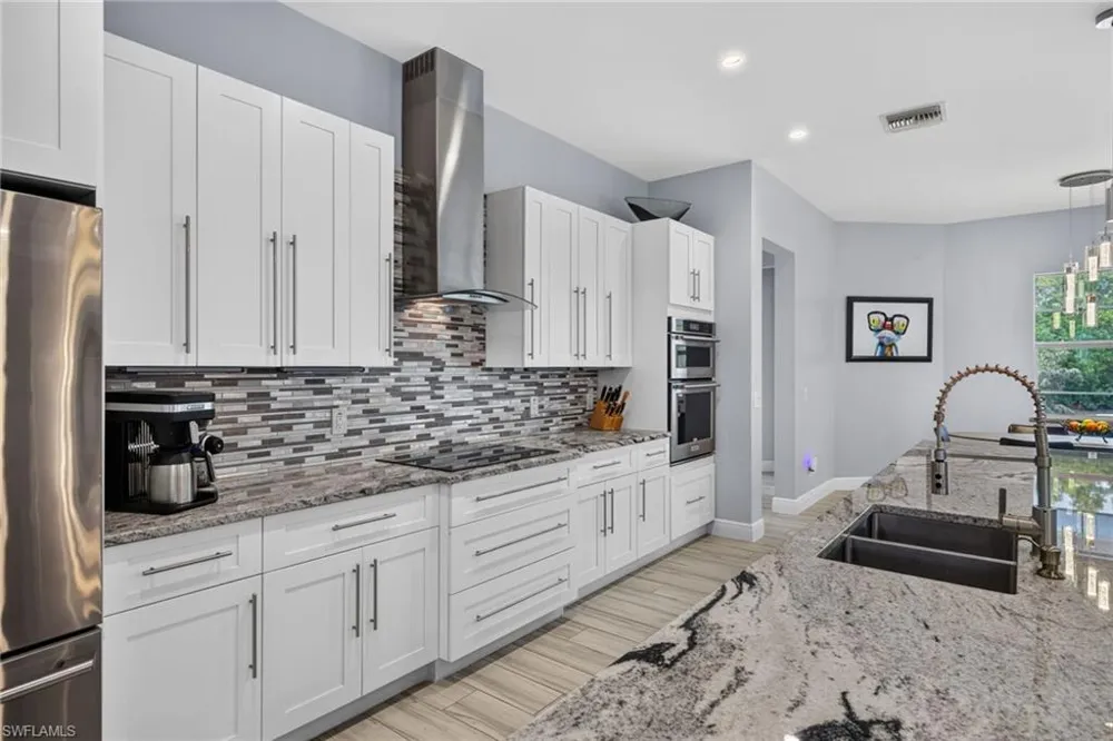 27150 Rue De Paix Bonita Springs, FL 34135
