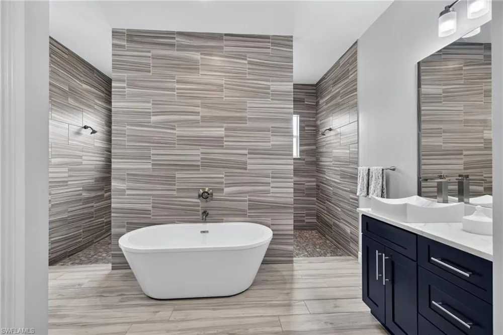 27150 Rue De Paix Bonita Springs, FL 34135