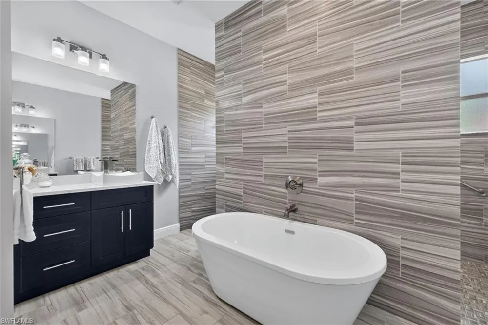 27150 Rue De Paix Bonita Springs, FL 34135