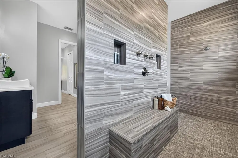27150 Rue De Paix Bonita Springs, FL 34135