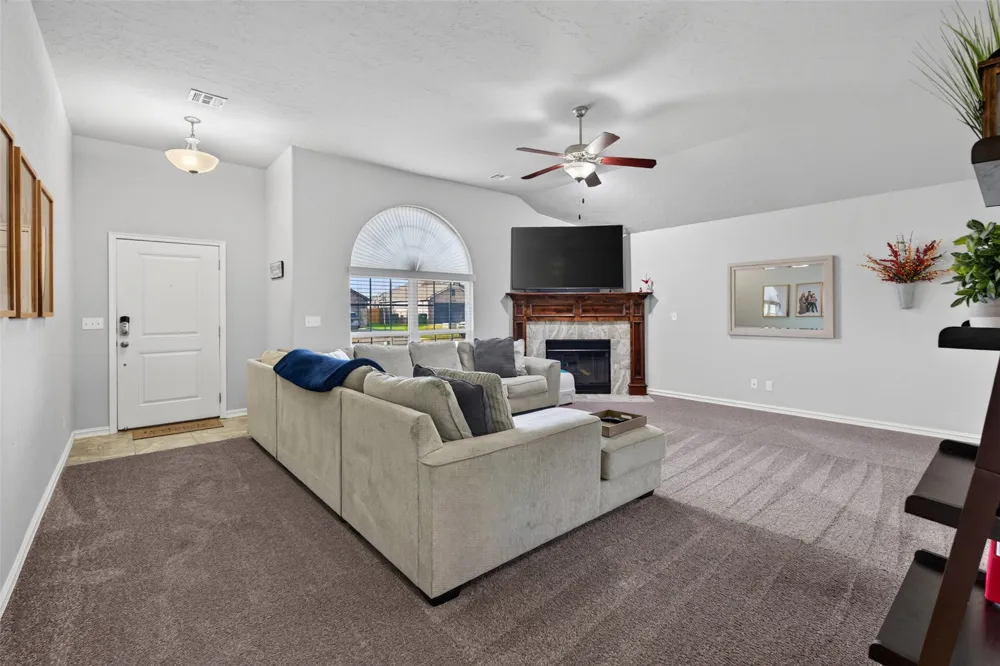 13399 E 134th Street Collinsville, OK 74021