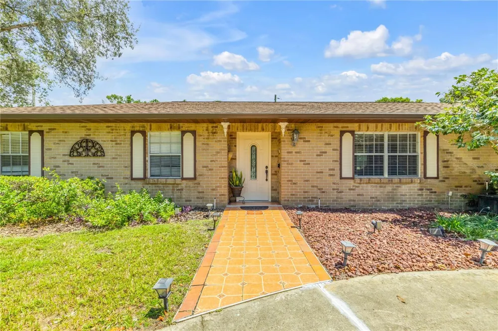 802 SYLVIA DRIVE Deltona, FL 32725