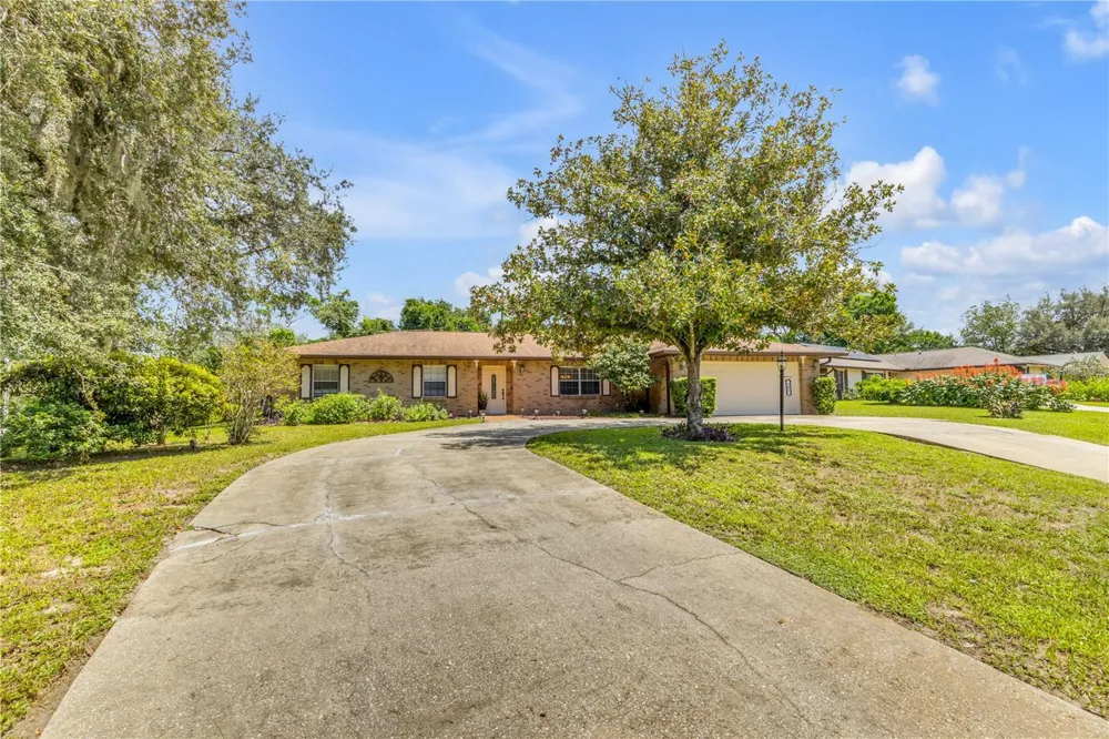 802 SYLVIA DRIVE Deltona, FL 32725