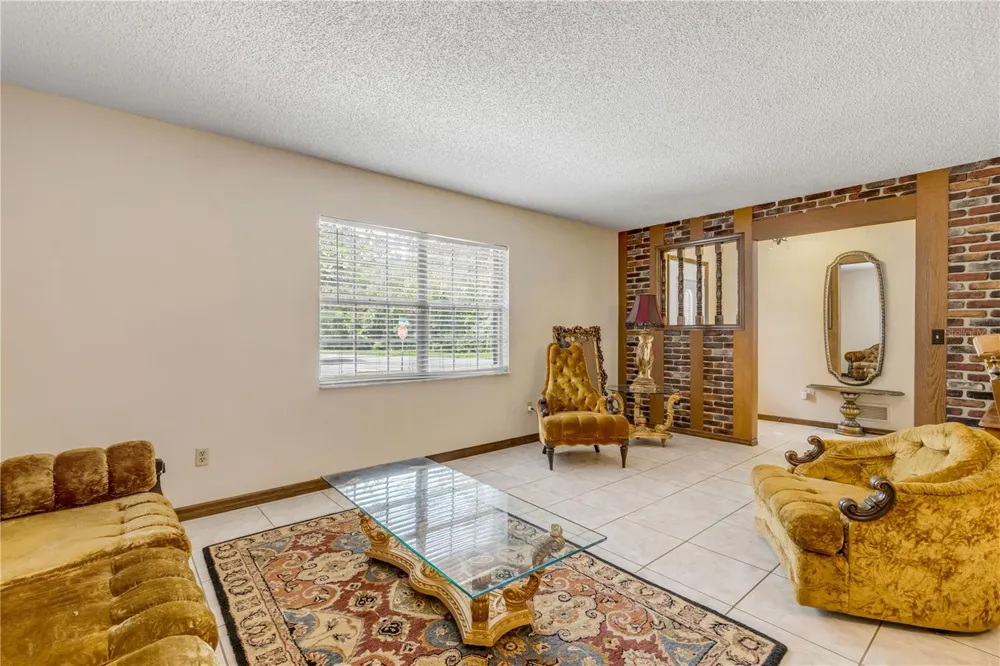 802 SYLVIA DRIVE Deltona, FL 32725