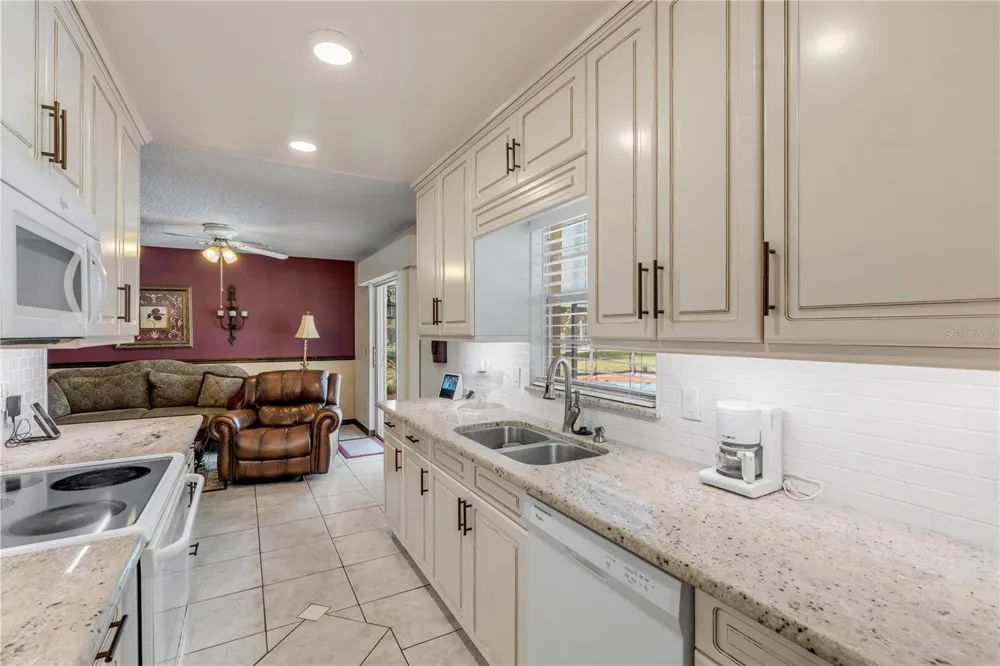 802 SYLVIA DRIVE Deltona, FL 32725