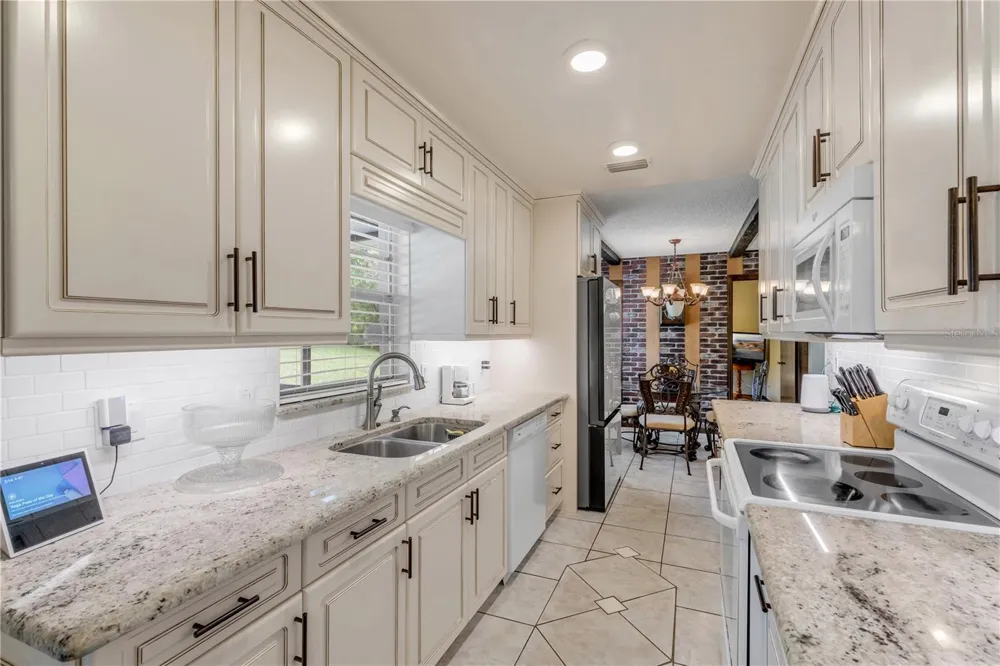 802 SYLVIA DRIVE Deltona, FL 32725