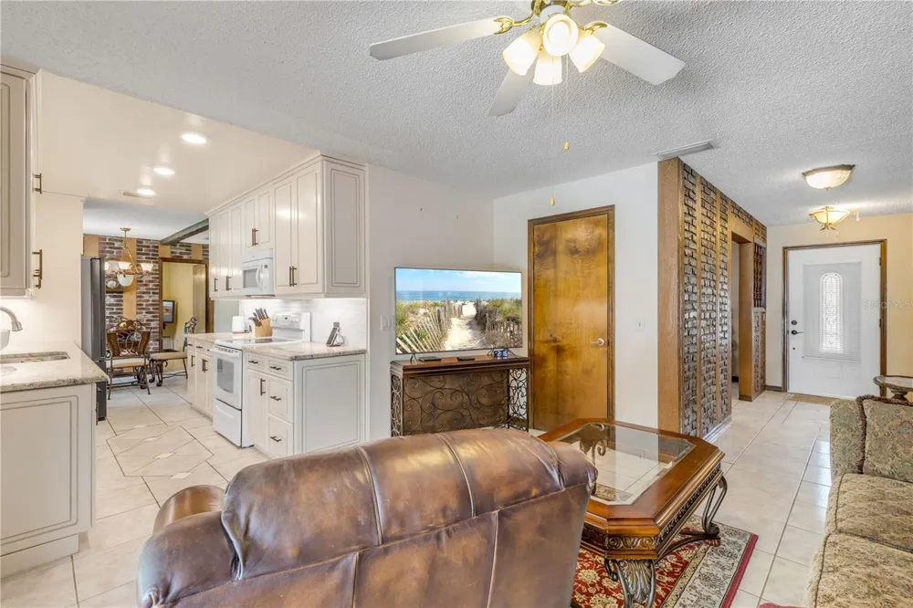 802 SYLVIA DRIVE Deltona, FL 32725