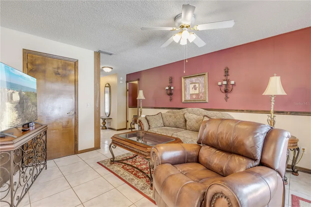 802 SYLVIA DRIVE Deltona, FL 32725