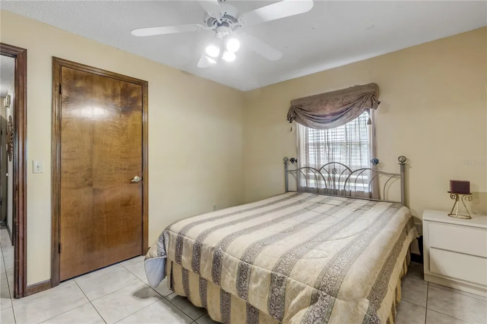 802 SYLVIA DRIVE Deltona, FL 32725