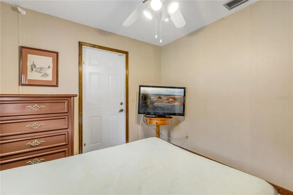 802 SYLVIA DRIVE Deltona, FL 32725