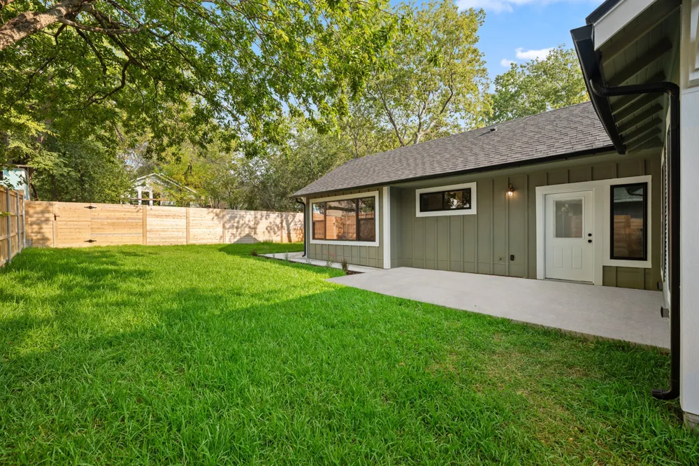 3304 Harris Park Avenue Austin, TX 78705