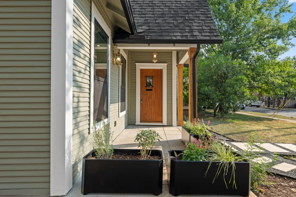 3304 Harris Park Avenue Austin, TX 78705