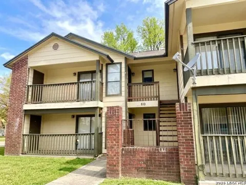810 Station St Unit 2