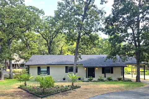 243 Shoreline Drive