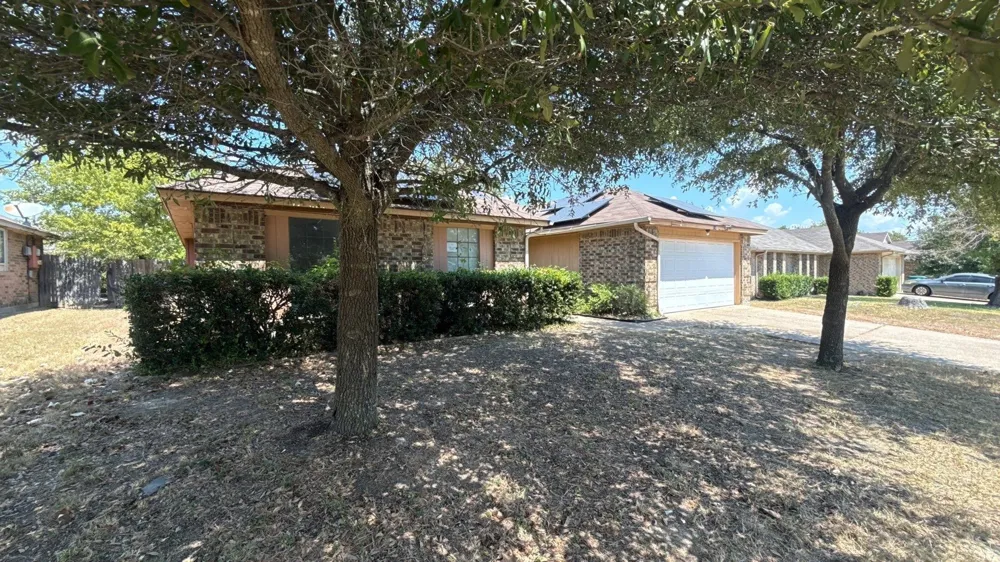 914 Larue Drive Cedar Hill, TX 75104