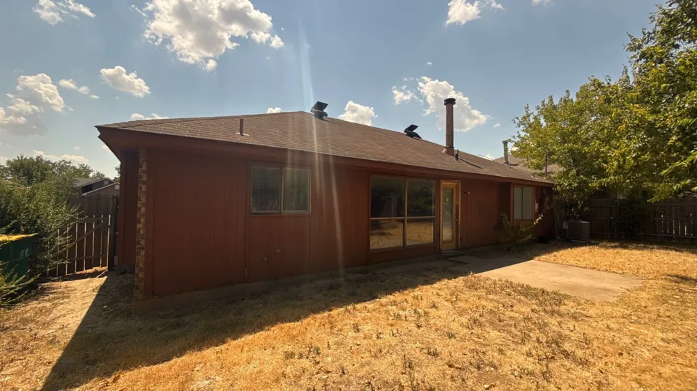 914 Larue Drive Cedar Hill, TX 75104