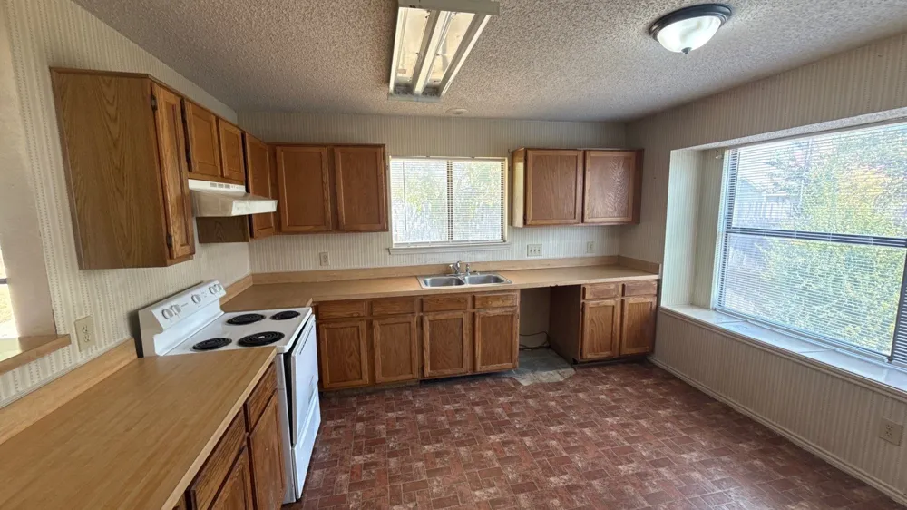 914 Larue Drive Cedar Hill, TX 75104