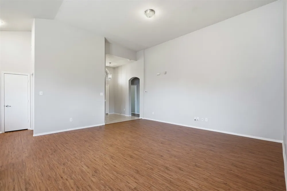 1113 Beaverwood Lane Crowley, TX 76036