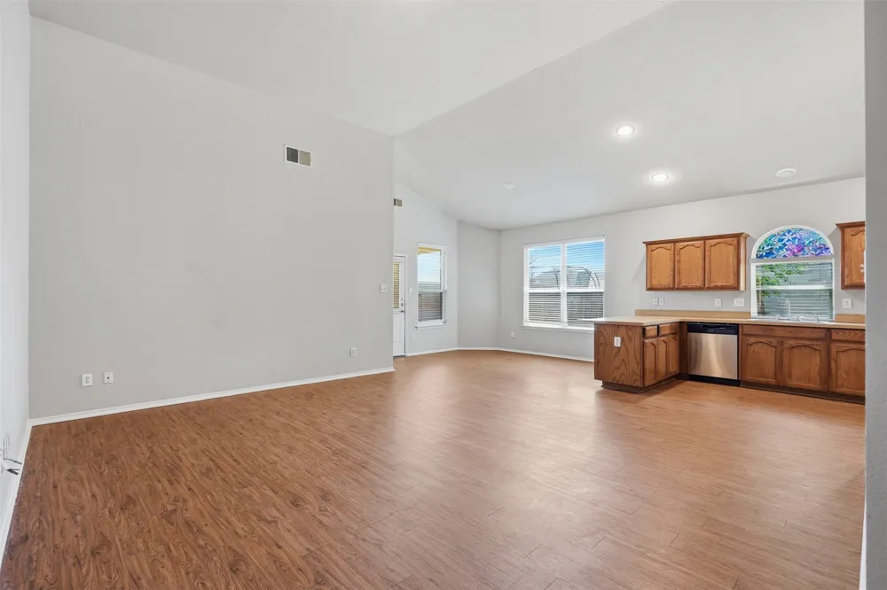 1113 Beaverwood Lane Crowley, TX 76036