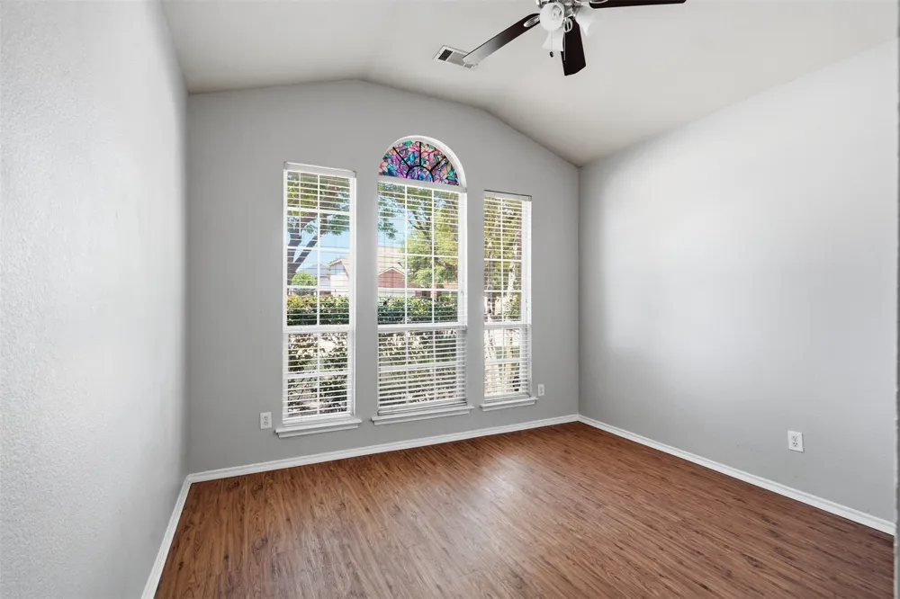 1113 Beaverwood Lane Crowley, TX 76036