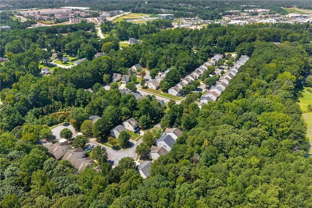 2626 Fresian Court Buford, GA 30519