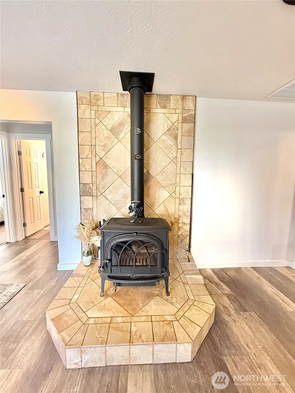 4 River Overlook Street Omak, WA 98841