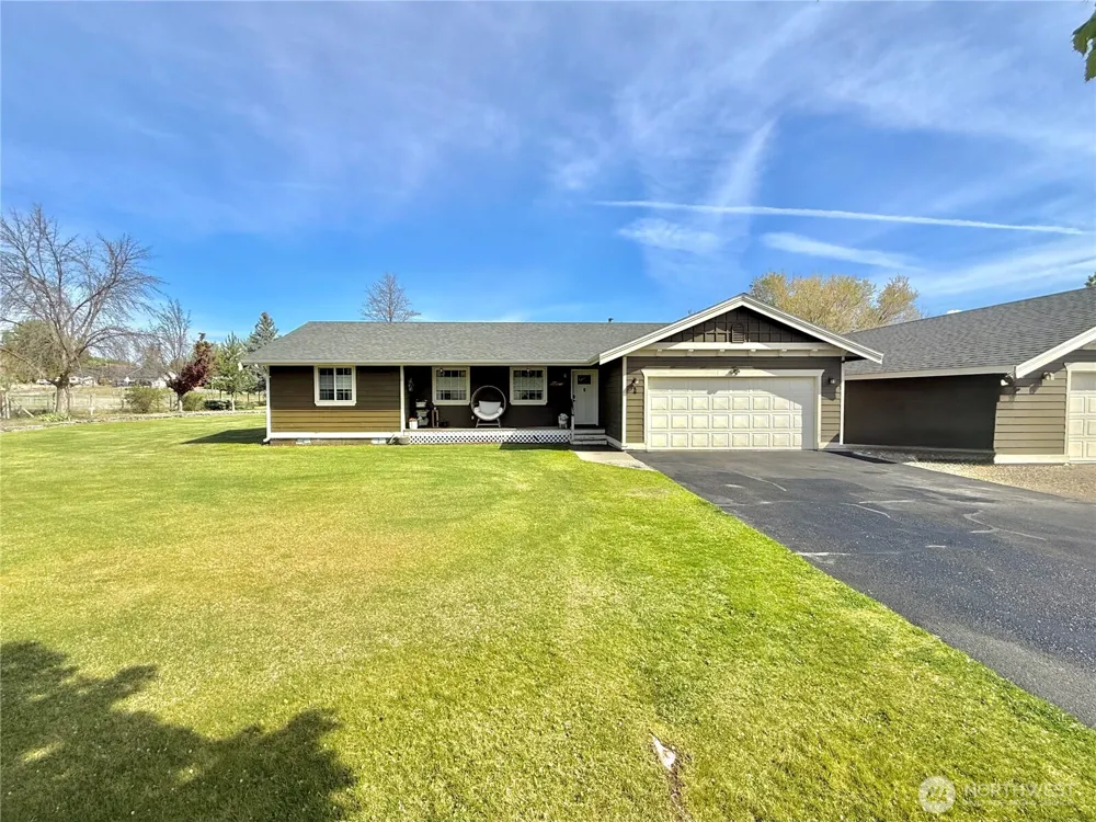 4 River Overlook Street Omak, WA 98841