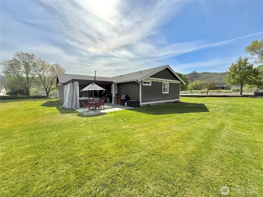 4 River Overlook Street Omak, WA 98841