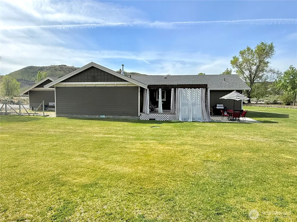 4 River Overlook Street Omak, WA 98841