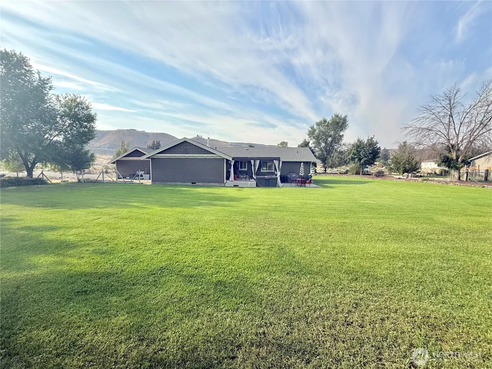 4 River Overlook Street Omak, WA 98841
