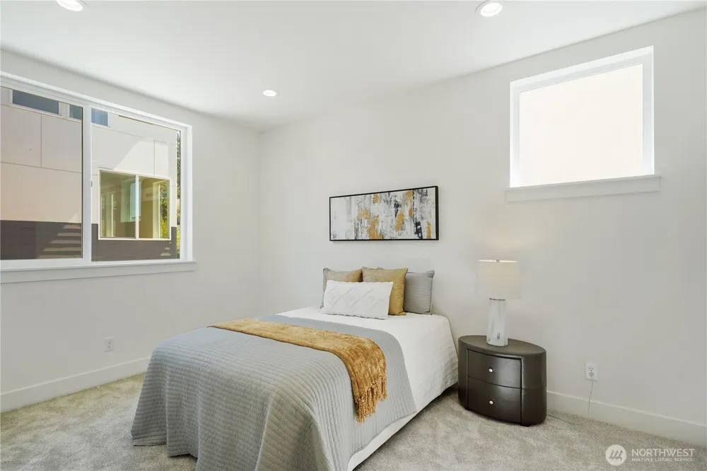 9013 14th Avenue SW Seattle, WA 98106